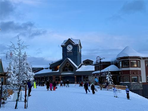 23-165 Kettleview Road, Big White, BC - Outdoor With Facade
