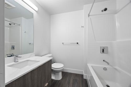 514-444 St Paul Street, Kamloops, BC - Indoor Photo Showing Bathroom
