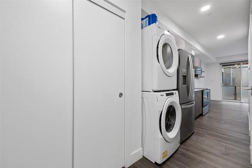 514-444 St Paul Street, Kamloops, BC - Indoor Photo Showing Laundry Room