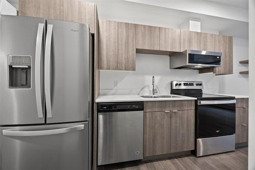 514-444 St Paul Street, Kamloops, BC - Indoor Photo Showing Kitchen With Stainless Steel Kitchen With Double Sink