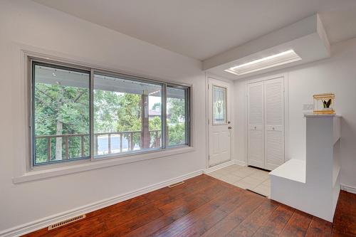 Hall d'entrée/Vestibule - 6015 Av. Baffin, Brossard, QC - Indoor Photo Showing Other Room