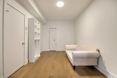 Bedroom - 5818 Rue De La Roche, Montréal (Rosemont/La Petite-Patrie), QC - Indoor Photo Showing Other Room