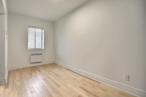 Bedroom - 5818 Rue De La Roche, Montréal (Rosemont/La Petite-Patrie), QC - Indoor Photo Showing Other Room