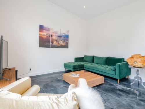 6415 Walker Rd, Port Alberni, BC 