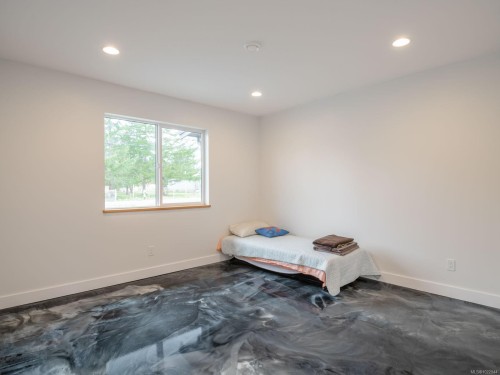 6415 Walker Rd, Port Alberni, BC 