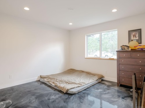 6415 Walker Rd, Port Alberni, BC 