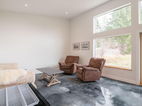 6415 Walker Rd, Port Alberni, BC 