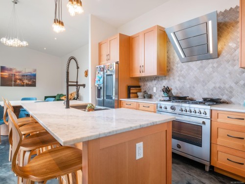 6415 Walker Rd, Port Alberni, BC 