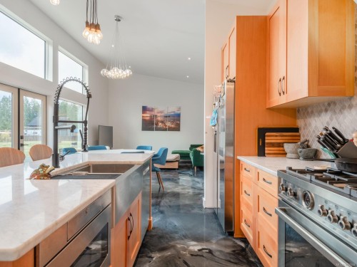 6415 Walker Rd, Port Alberni, BC 