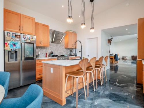 6415 Walker Rd, Port Alberni, BC 