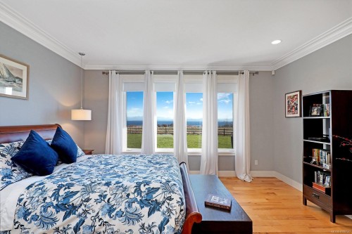 300 Connemara Rd, Comox, BC 