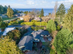 3872 Island Hwy WEST Qualicum Beach, BC V9K 2G9