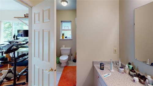 121 Whims Rd, Salt Spring, BC 