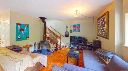 121 Whims Rd, Salt Spring, BC 