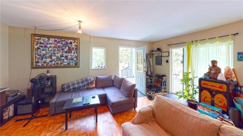 121 Whims Rd, Salt Spring, BC 