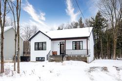 71 Rue Patterson  Saint-Paul-De-L'Île-Aux-Noix, QC J0J 1G0