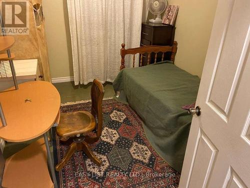 10 Fairbank Avenue, Toronto, ON - Indoor Photo Showing Bedroom