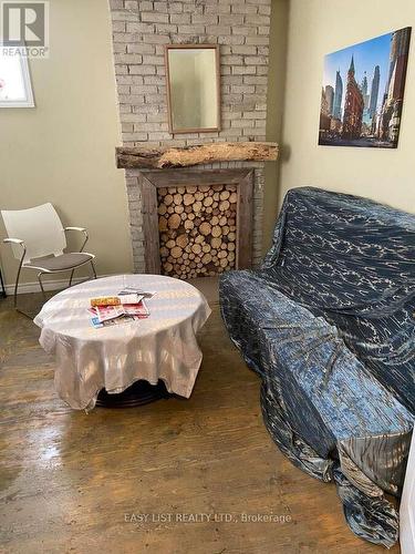 10 Fairbank Avenue, Toronto, ON - Indoor