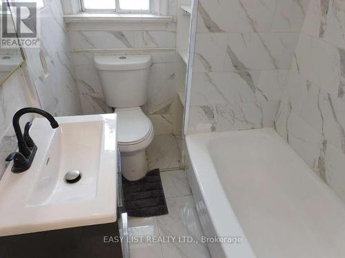 3 Ardell Avenue, Toronto, ON - Indoor Photo Showing Bathroom