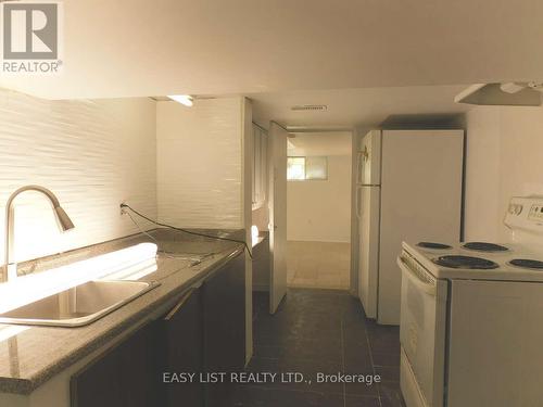 3 Ardell Avenue, Toronto, ON - Indoor Photo Showing Laundry Room