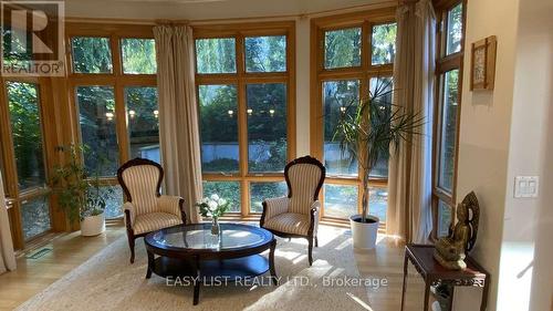 98 Burbank Drive, Toronto, ON - Indoor Photo Showing Dining Room