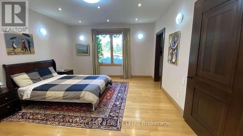 98 Burbank Drive, Toronto, ON - Indoor Photo Showing Bedroom