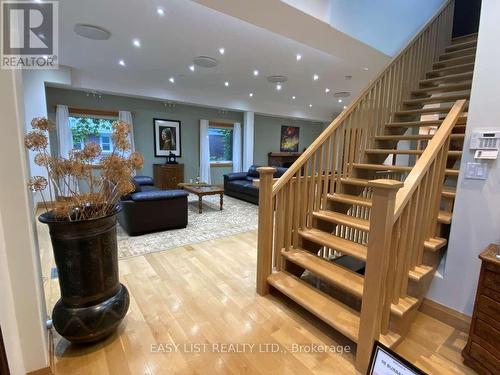 98 Burbank Drive, Toronto, ON - Indoor Photo Showing Other Room