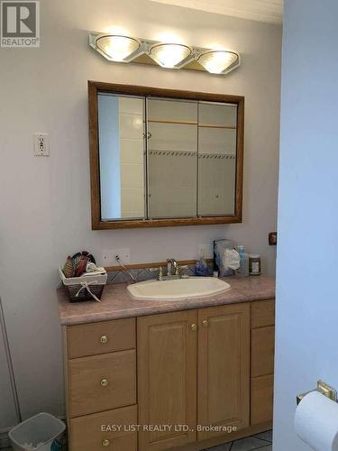 271 Mcarthur Avenue, Ottawa, ON - Indoor Photo Showing Bathroom