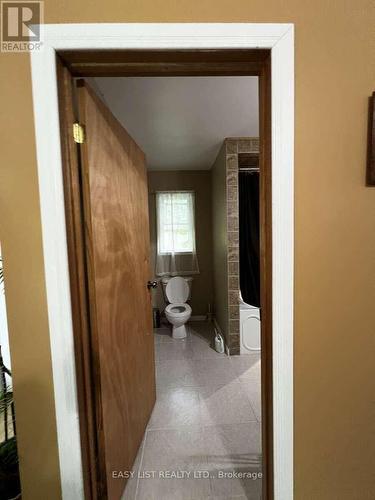 2135 Champlain Road, Tiny, ON - Indoor Photo Showing Other Room