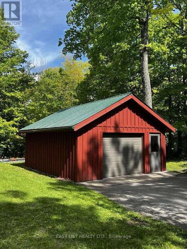 2135 Champlain Road, Tiny, ON - Outdoor