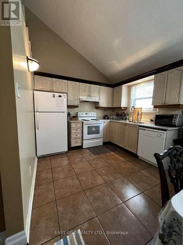 2135 Champlain Road, Tiny, ON - Indoor Photo Showing Kitchen