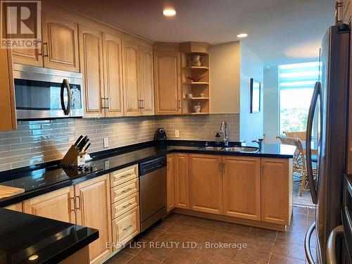 602 - 3590 Rivergate Way, Ottawa, ON - Indoor Photo Showing Kitchen