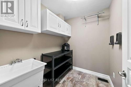 1160 Alliance Street, Lasalle, ON - Indoor Photo Showing Other Room