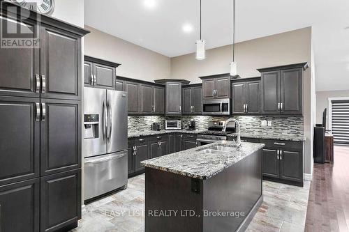 1160 Alliance Street, Lasalle, ON - Indoor Photo Showing Kitchen With Upgraded Kitchen