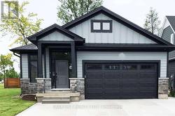 2 CREEK SIDE PLACE  Lambton Shores, ON N0M 1T0