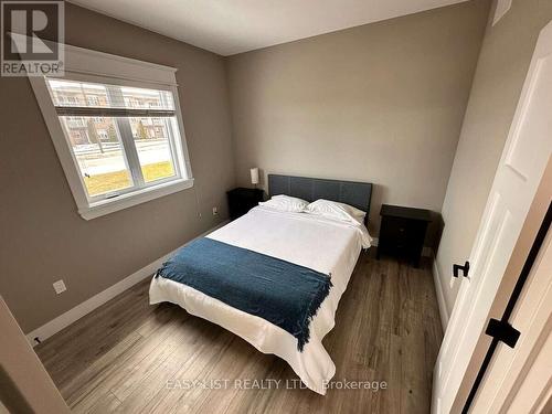 2 Creek Side Place, Lambton Shores, ON - Indoor Photo Showing Bedroom