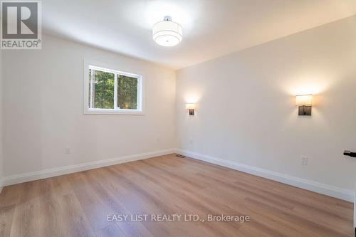 14 Eagle Road, Tiny, ON - Indoor Photo Showing Other Room