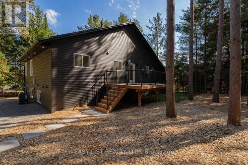 14 Eagle Road, Tiny, ON - Outdoor