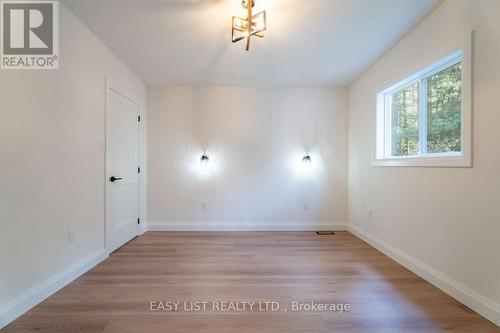 14 Eagle Road, Tiny, ON - Indoor Photo Showing Other Room
