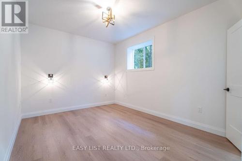 14 Eagle Road, Tiny, ON - Indoor Photo Showing Other Room