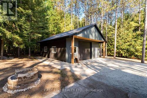 14 Eagle Road, Tiny, ON - Outdoor