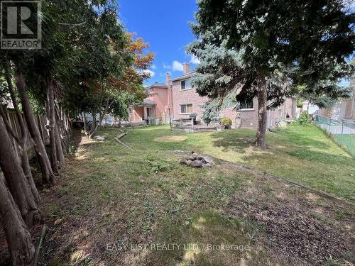 102 Burwell Crescent, Markham, ON - Outdoor