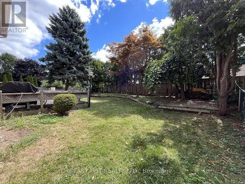 102 Burwell Crescent, Markham, ON - Outdoor