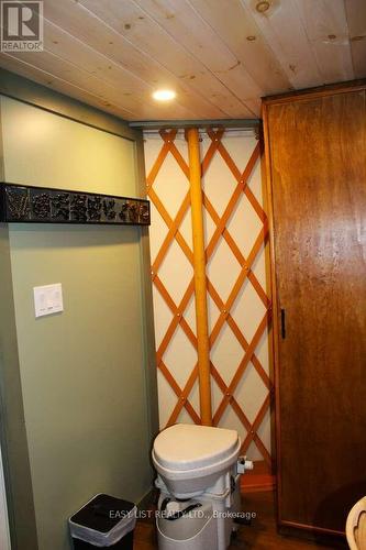 951 Hwy 641, Kenora, ON - Indoor Photo Showing Other Room