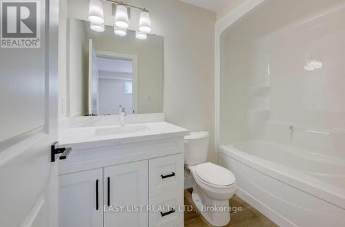 1 - 17 Peter Street, Kitchener, ON - Indoor Photo Showing Bathroom