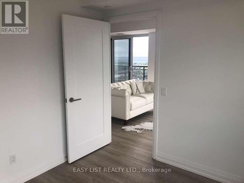 2708 - 286 Main Street, Toronto, ON - Indoor Photo Showing Other Room