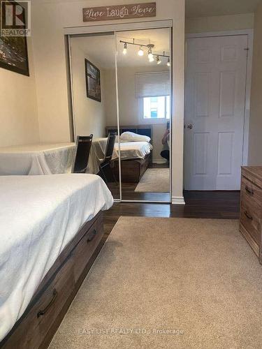 246 Romulus Private, Ottawa, ON - Indoor Photo Showing Bedroom