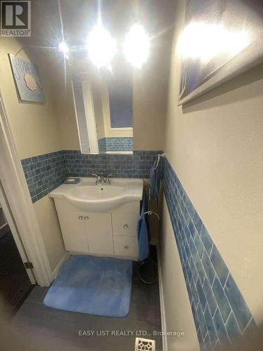 246 Romulus Private, Ottawa, ON - Indoor Photo Showing Bathroom