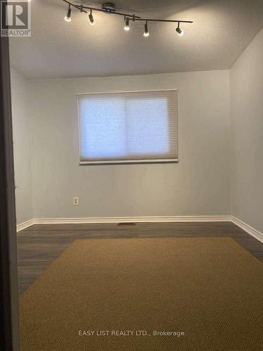 246 Romulus Private, Ottawa, ON - Indoor Photo Showing Other Room