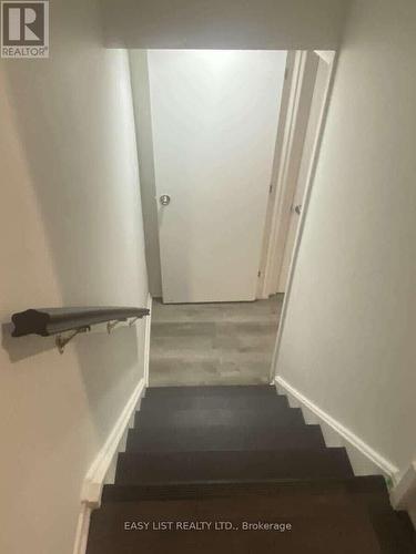 246 Romulus Private, Ottawa, ON - Indoor Photo Showing Other Room